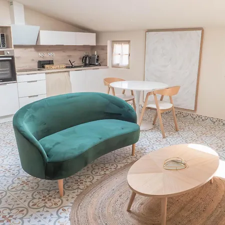 公寓 Chateau Du Parc - Gites Climatises & Spas A Pezenas