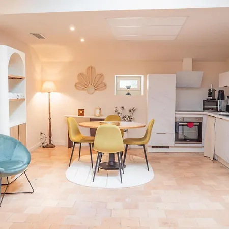 Apartment Chateau Du Parc - & Spas A Pezenas