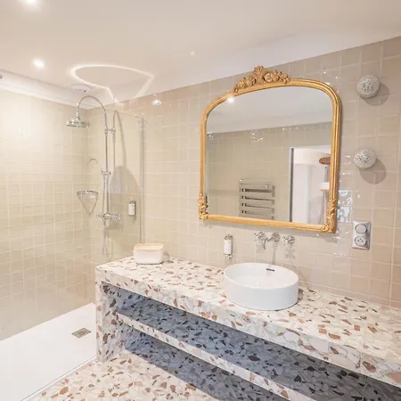 Chateau Du Parc - Gites Climatises & Spas A Pezenas