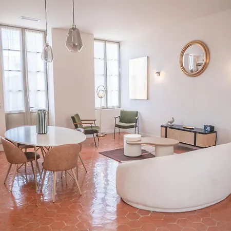 公寓 Chateau Du Parc - Gites Climatises & Spas A Pezenas *