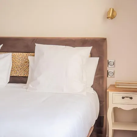 Chateau Du Parc - Gites Climatises & Spas A Pezenas