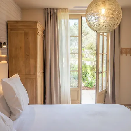 公寓 Chateau Du Parc - Gites Climatises & Spas A Pezenas