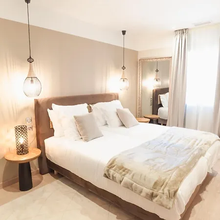 Apartment Chateau Du Parc - & Spas A Pezenas