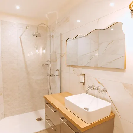Chateau Du Parc - Gites Climatises & Spas A Pezenas 公寓 佩兹纳斯